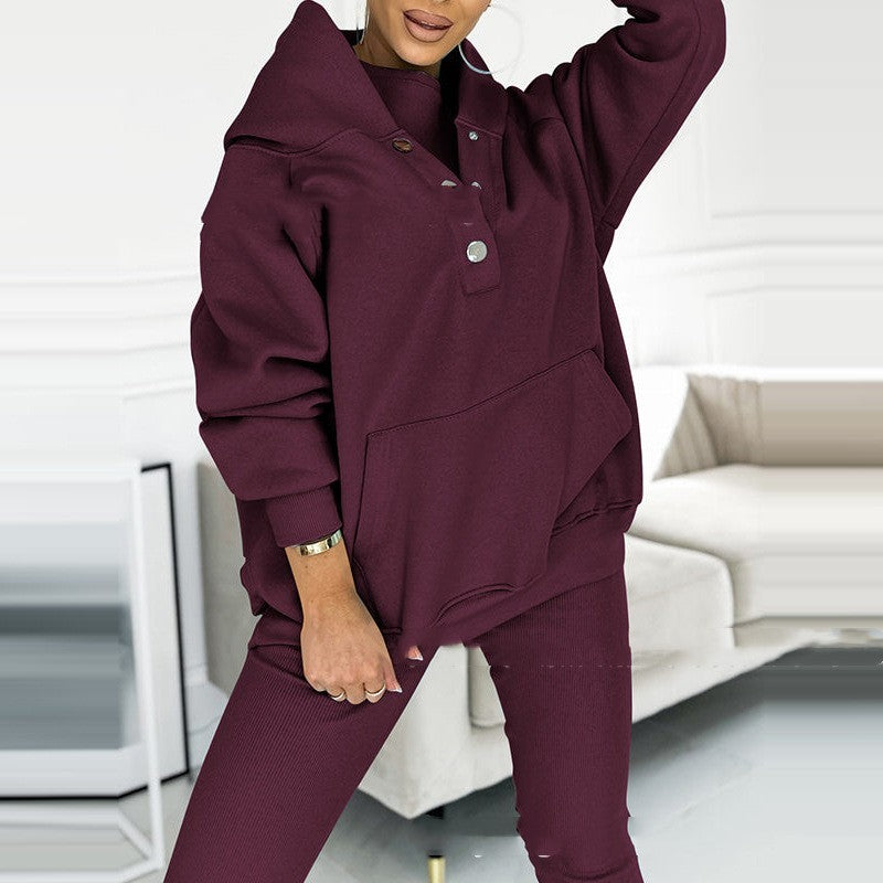 VIRA - Överdimensionerad sweatshirt med huva och avslappnad kostym