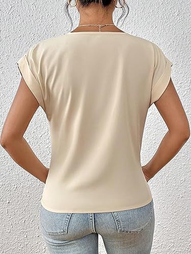 Cleo - Avslappnad T-shirt med hjärtformad halslinje